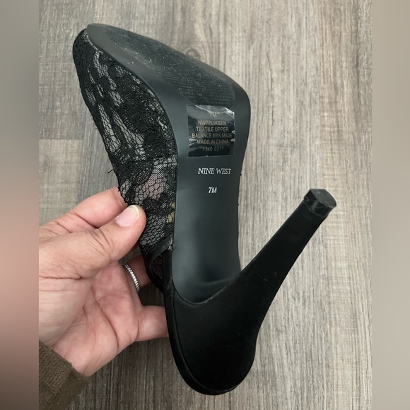 Nine West Lace Peep toe Slingback heels size 7M - Picture 3 of 4